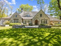 BEAUTIFULLY REFRESHED STONE RESIDENCE