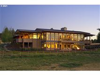 STRIKING MODERN AGRARIAN ESTATE