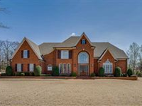 GORGEOUS FAMILY HOME
