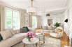 SPACIOUS APARTMENT WHERE THE FINISHES ARE NEAT AND THE DECORATION REFINED