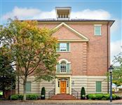 RARE FIVE-STORY TOWNHOUSE IN DESIRABLE OLD TOWN