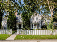 BEAUTIFUL RESIDENCE WITH DETACHED GUEST QUARTERS