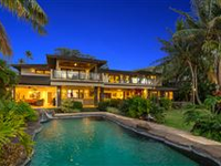 OCEANFRONT CUSTOM PORTLOCK RESIDENCE