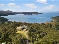 COASTAL PARADISE - AN ICONIC PIECE OF NEW ZEALAND