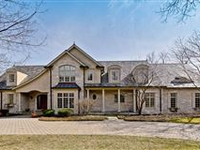 AN INCREDIBLE HOME IN AN EXCEPTIONAL WALK-TO-EVERYTHING LOCATION!