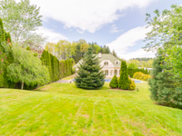 LOVELY HOUSE WITH A LARGE GARDEN IN A PRESTIGIOUS GATED COMPLEX
