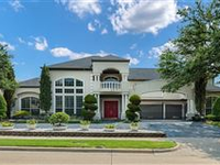 SPECTACULAR FAMILY HOME IN SOUGHT-AFTER COMMUNITY