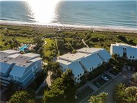 COASTAL DESIGN-INSPIRED BEACH RETREAT