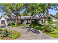 IMPECCABLY DESIGNED RESIDENCE