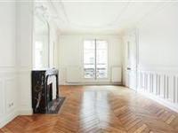 FIRST FLOOR OF A FINE EARLY 20TH CENTURY BUILDING