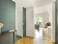 STYLISH PARIS APARTMENT IN THE TERNES NIGHBORHOOD