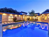 PRIVATE 1.54 ACRE CONTEMPORARY ESTATE