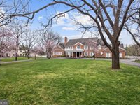 GRAND ESTATE OVERLOOKING THE GOLD COURSE AT CONGRESSIONAL CC