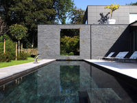 STUNNING CONTEMPORARY PROPERTY