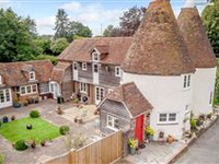 UNIQUE FAMILY HOME FULL OF CHARACTER AND CHARM