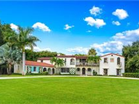 A TRUE PIECE OF HISTORY IN THE HEART OF VERO BEACH