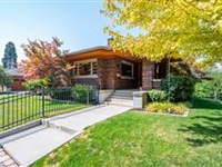 CLASSIC ARTS AND CRAFTS BUNGALOW