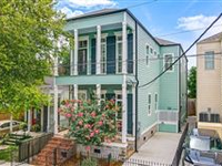 BEAUTIFUL RECENTLY BUILT HOME WITH SPACE TO SPARE