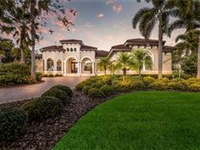 LUXURY LIVING IN THE LAKE CLUB
