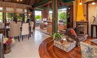 HOME IN THE COOL LOCATION OF GRANADILLA