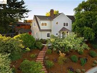 DELIGHTFUL HOME IN OAKLAND