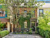 A MUST SEE CHIC NEW YORK STYLE BROWNSTONE