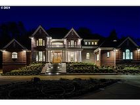 TIMELESS COUNTRY ESTATE BEAUTY WITH TOP QUALITY CRAFTSMANSHIP