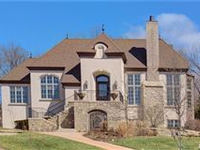 SPECTACULAR CUSTOM-BUILT ESTATE ON A QUIET CUL-DE-SAC LOT