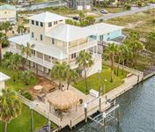 CANAL HIDEAWAY