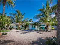 NEWLY RENOVATED COCONUT COTTAGE