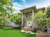 SUNNY HOME ON LANDSCAPED GROUNDS
