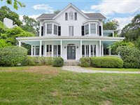 A WHITE CLAD VICTORIAN STYLE HOME IN RIVERSIDE