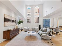 BRIGHT AND SPACIOUS HOME IN THE HEART OF HOBOKEN