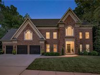 GORGEOUS REMODELED OASIS IN TREMONT MANOR