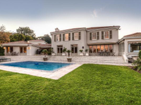 LUXURY HOME IN SERENE SETTING