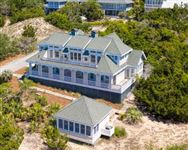 EXECUTIVE HOME WITH OCEAN VIEWS