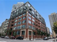 BRIGHT LUXURY CONDO IN RIVER NORTH WITH PRIVATE ELEVATOR ACCESS