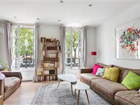 LIGHT-FILLED SPACIOUS RESIDENCE IDEALLY LOCATED