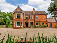 OAKWOOD HOUSE