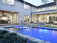 ELEGANT AND SPACIOUS PINEY POINT VILLAGE CONTEMPORARY HOME