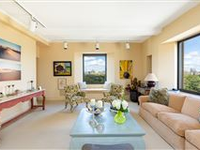 CORNER RESIDENCE WITH UNRIVALED VIEWS OF CENTRAL PARK