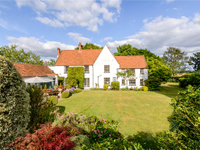 GRANGE FARM HOUSE IN SHAW