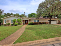 HIGHLY COVETED NEIGHBORHOOD IN ROLLINGWOOD