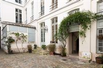 EXCEPTIONAL RENOVATED DUPLEX APARTMENT
