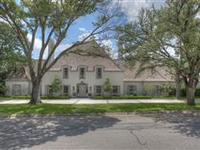 BEAUTIFULLY REMODELED HOME IN WESTOVER HILLS