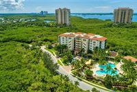 NATURAL LIGHT AND SPACIOUS LUXURY LIVING