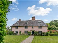 BEAUTIFUL CENTRAL VILLAGE HOME WITH VINEYARD AND PRISTINE GARDENS