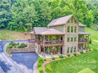 CUSTOM ARCHITECTURALLY DESIGNED HOME