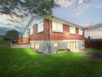 IMPRESSIVE FAMILY HOME
