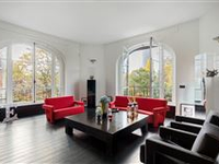 EXCEPTIONAL PROPERTY IN SOUGHT-AFTER BOIS NEIGHBOURHOOD